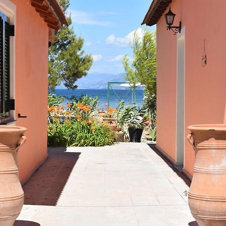 Bouka Beachfront Bungalows Agios Nikolaos  Экстерьер фото